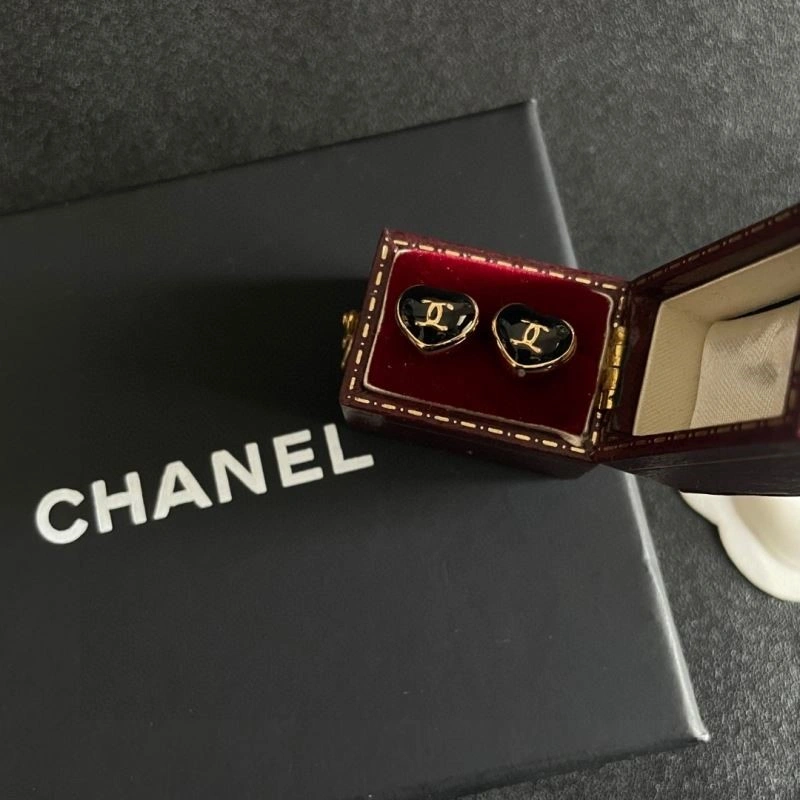 Chanel Earrings Trendsetting 221512