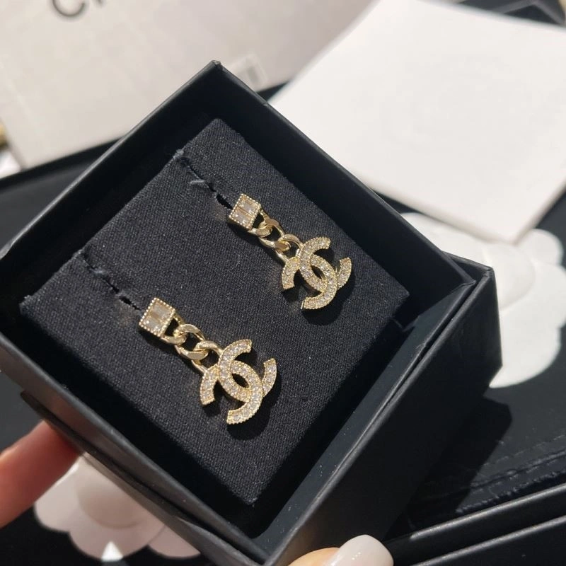 Chanel Earrings Cozy 221492