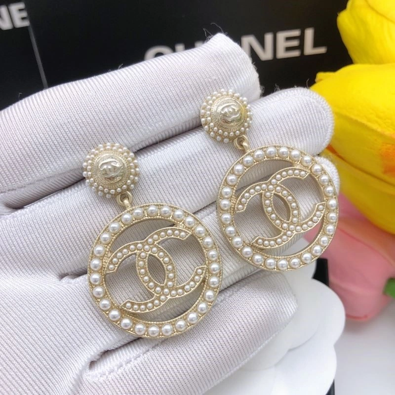 Versatile Chanel Earrings 221489
