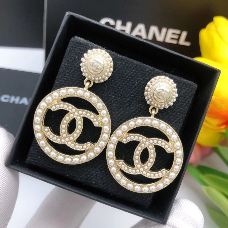 Versatile Chanel Earrings 221489