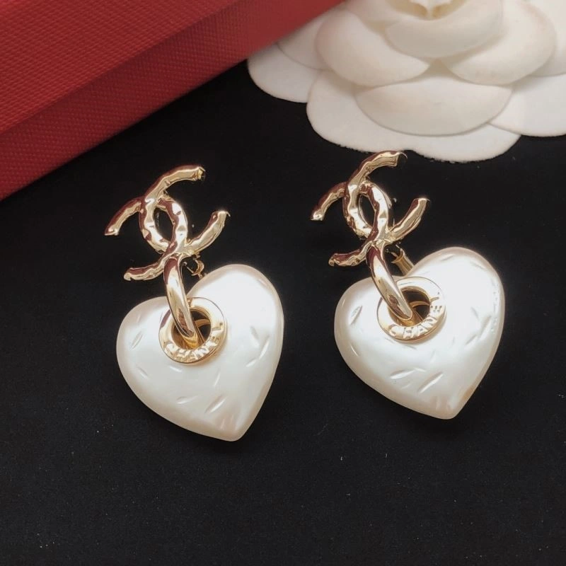 Chanel Earrings Effortless 221479