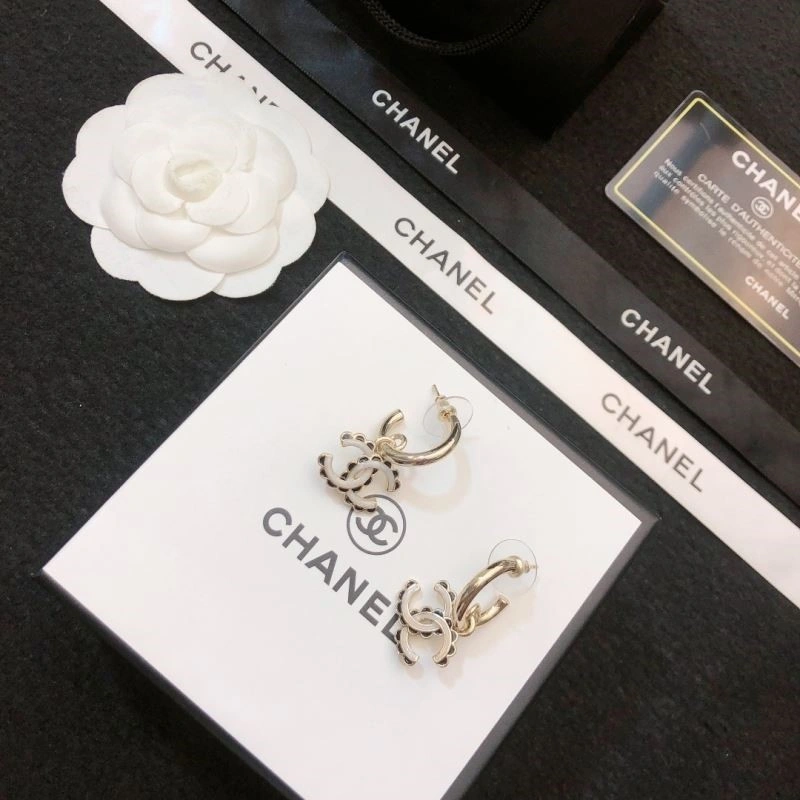 Chanel Earrings Packable 221549