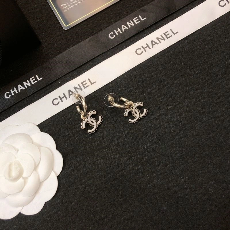 Chanel Earrings Packable 221549