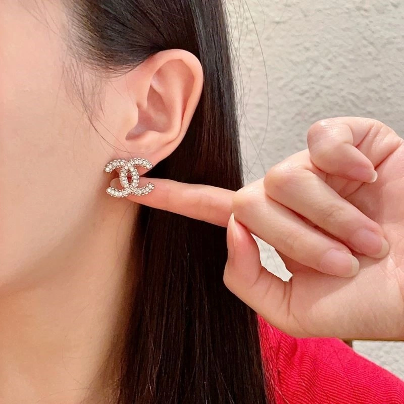 Chanel Earrings Comfortable 221464