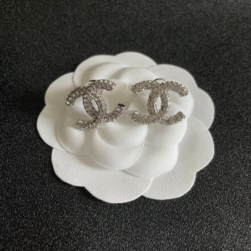 Chanel Earrings Comfortable 221464