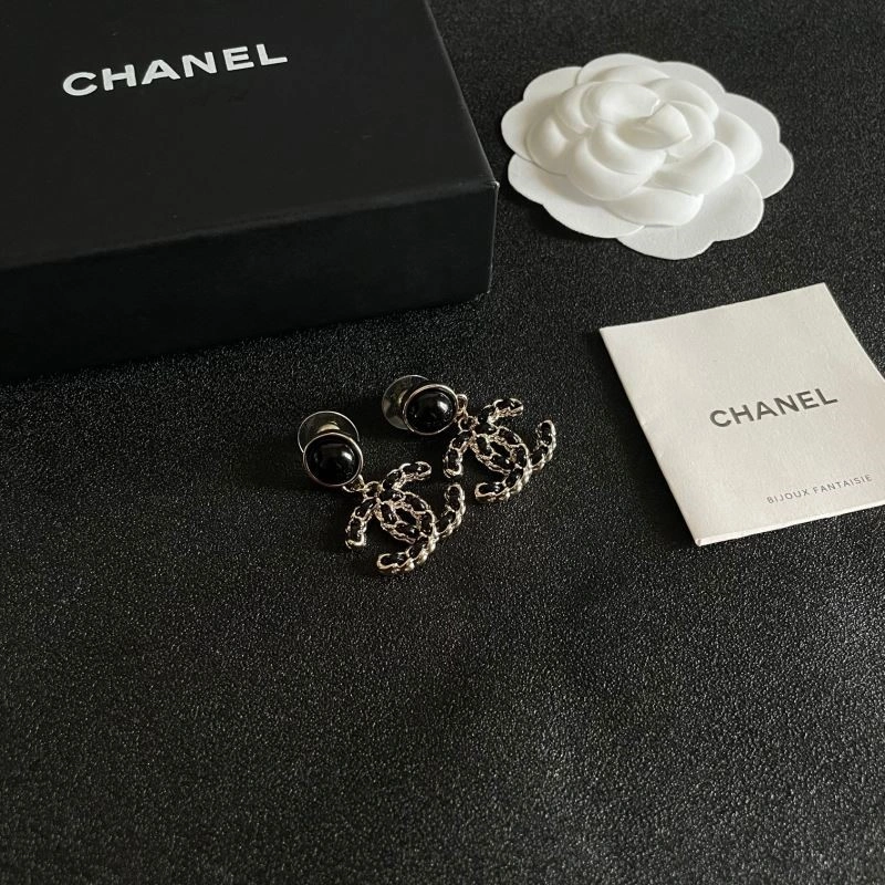 Chanel Earrings Neat 221467