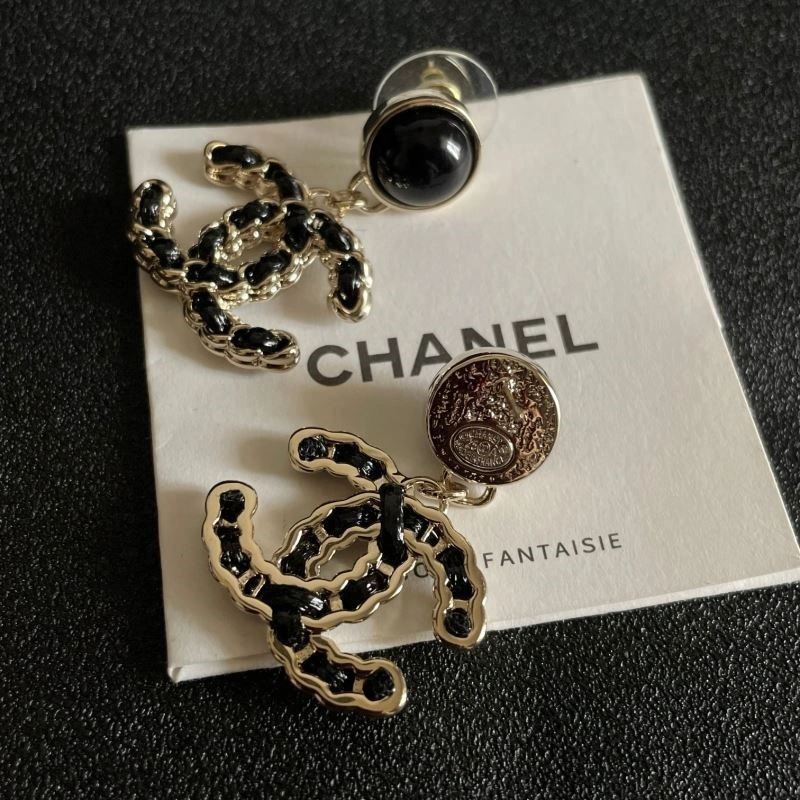 Chanel Earrings Neat 221467