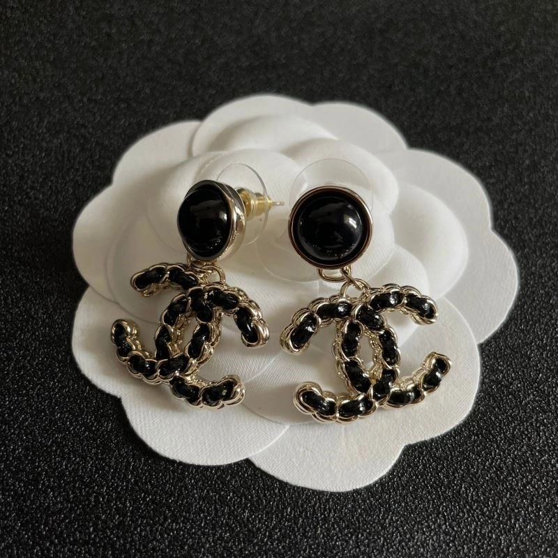 Chanel Earrings Neat 221467