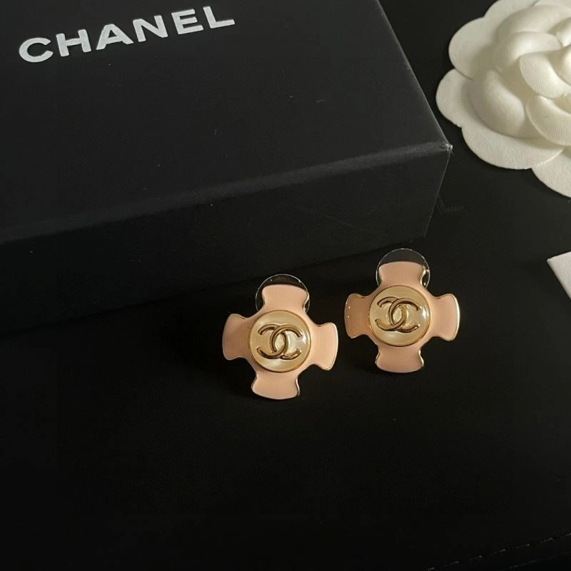 Comfortable Chanel Earrings 221455