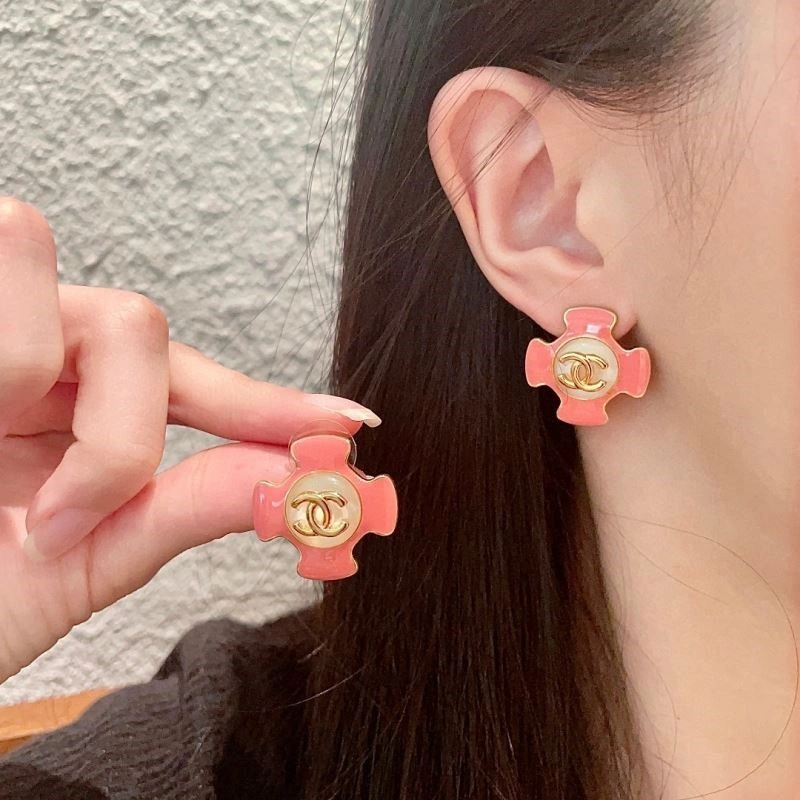 Comfortable Chanel Earrings 221451