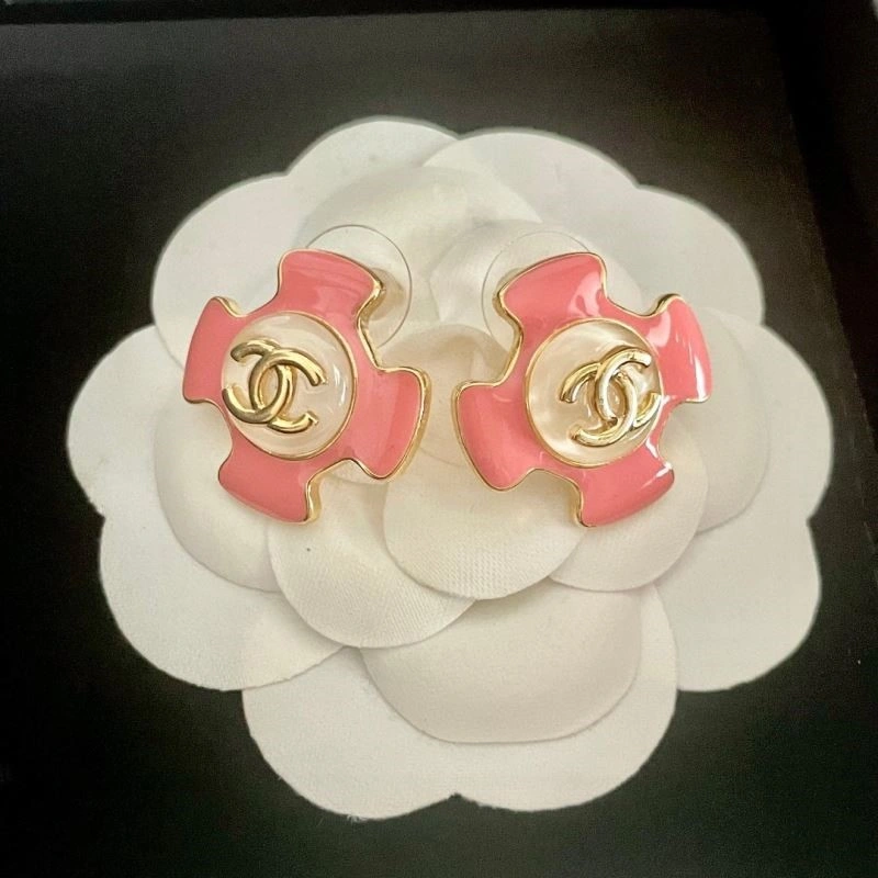 Comfortable Chanel Earrings 221451
