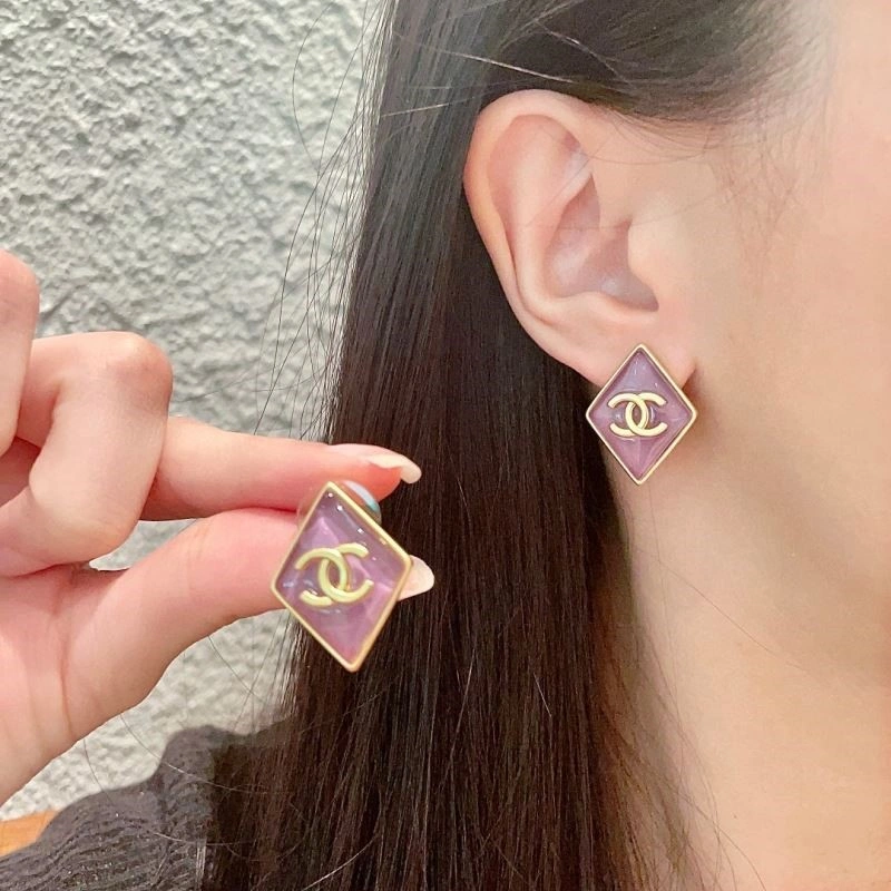Chanel Earrings Affordable 221453