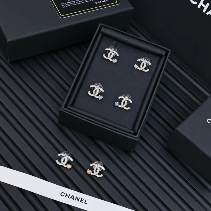 Popular Chanel Earrings 221457