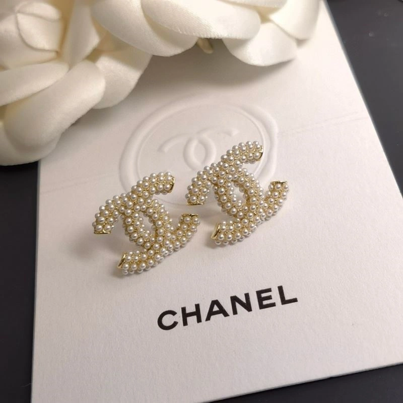 Bright Chanel Earrings 221444