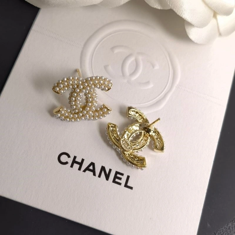 Bright Chanel Earrings 221444