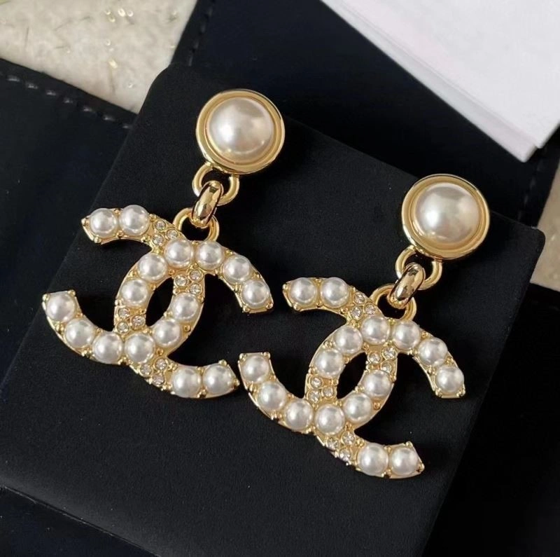 Chanel Earrings Elegant 221446