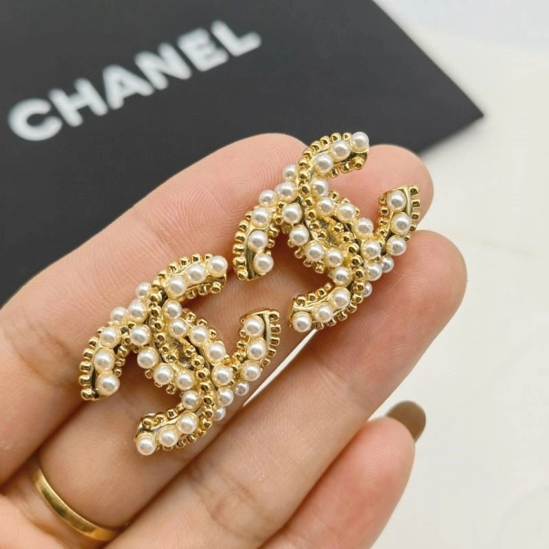 Effortless Chanel Earrings 221443