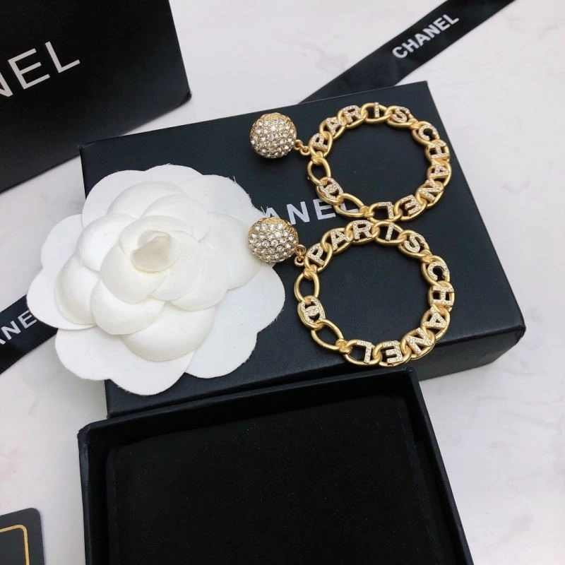 Chanel Earrings Vibrant 221481