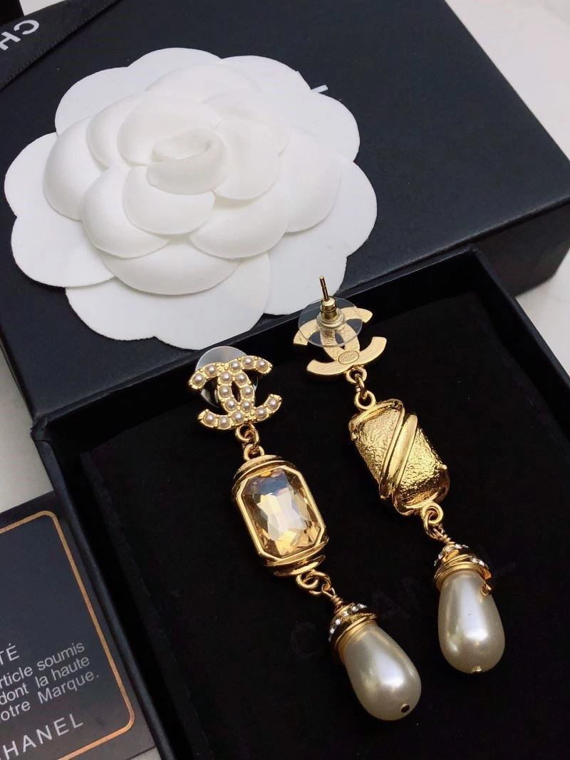 Snug Chanel Earrings 221416