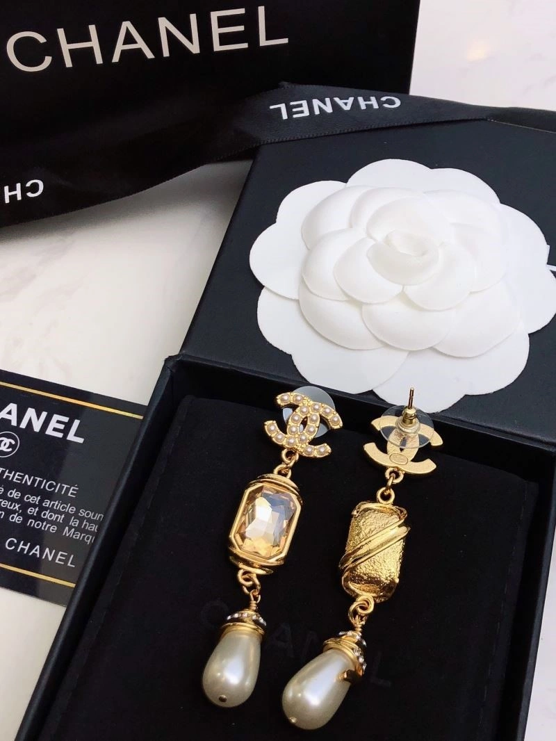 Snug Chanel Earrings 221416