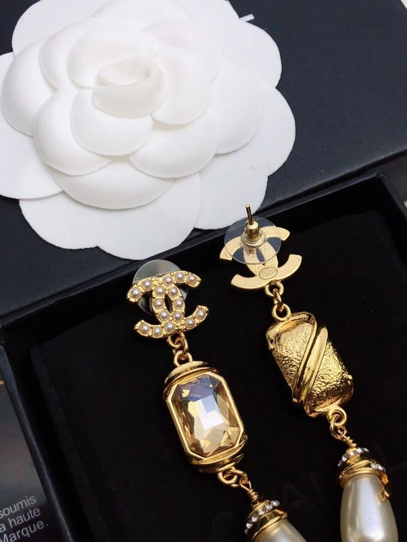 Snug Chanel Earrings 221416