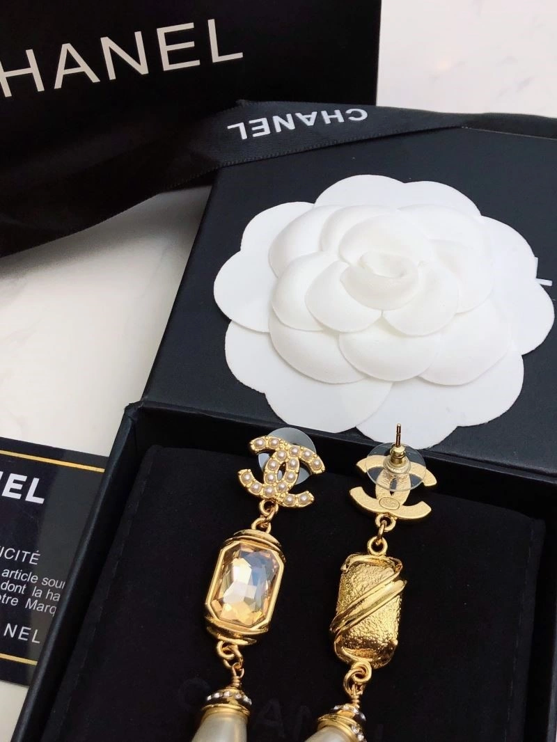 Snug Chanel Earrings 221416