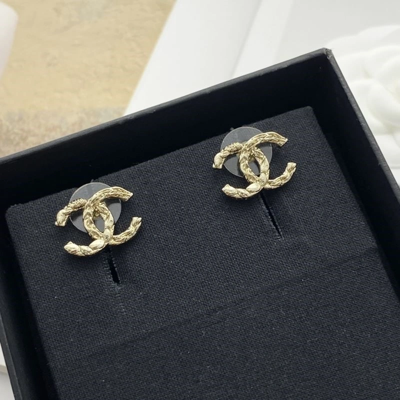 Snug Chanel Earrings 221396
