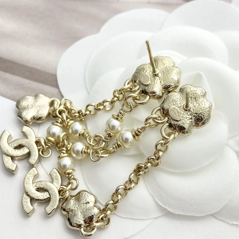 Affordable Chanel Earrings 221418
