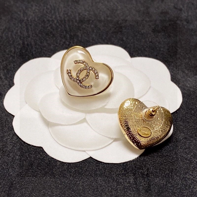Sleek Chanel Earrings 221387