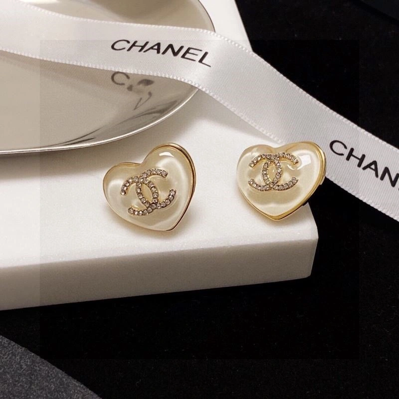 Sleek Chanel Earrings 221387