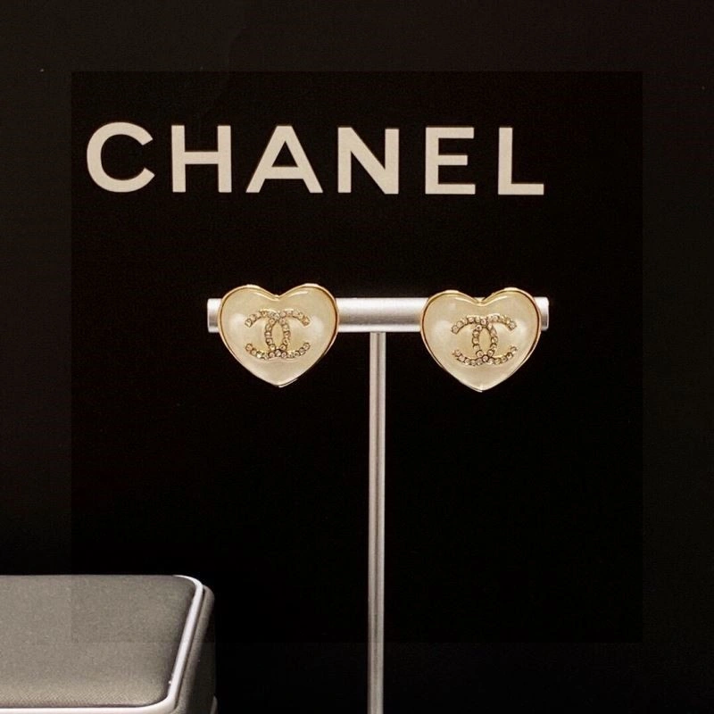Sleek Chanel Earrings 221387