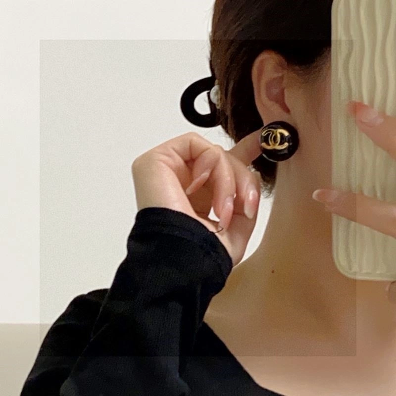 FashionForward Chanel Earrings 221463