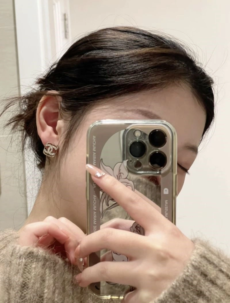 Chanel Earrings EasyMatch 221379