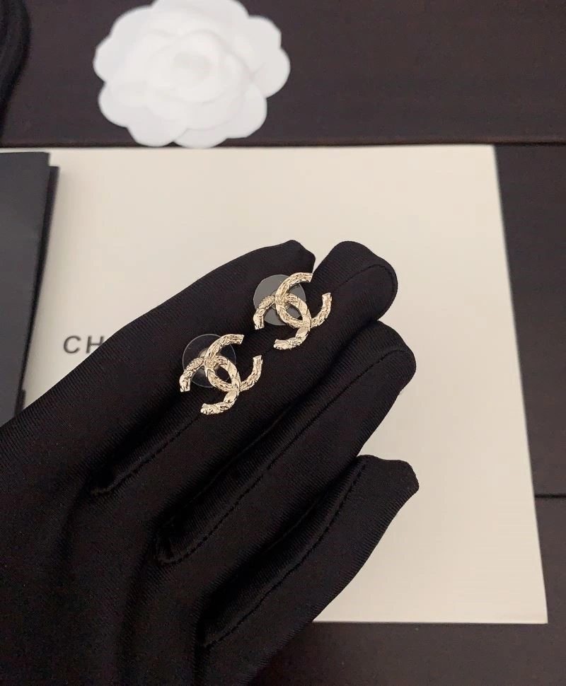 Compact Chanel Earrings 221370