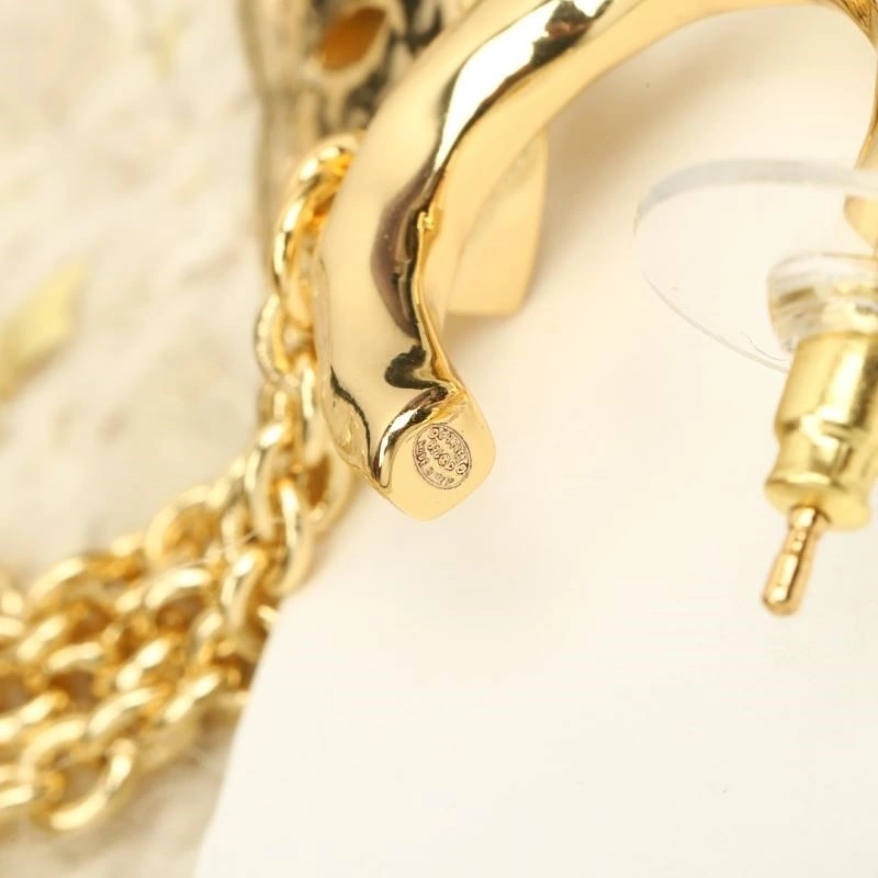 Minimalist Chanel Earrings 221362