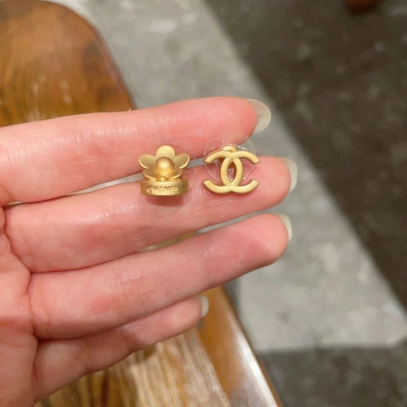 BestValue Chanel Earrings 221377
