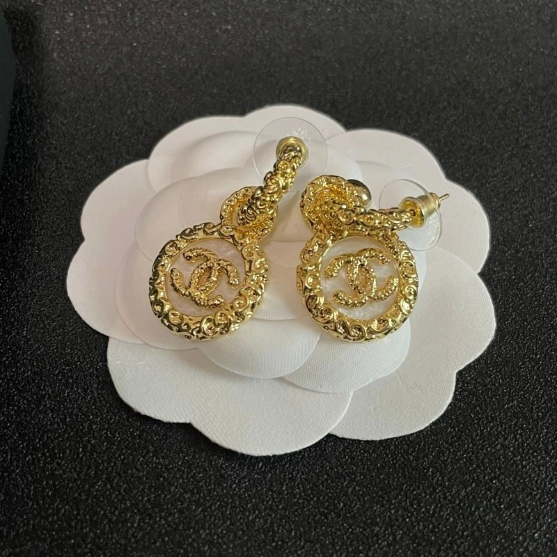 Chanel Earrings Effortless 221364