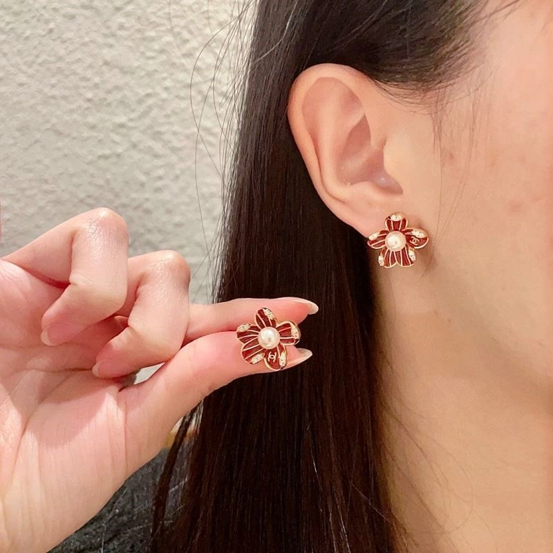 Chanel Earrings Snug 221434