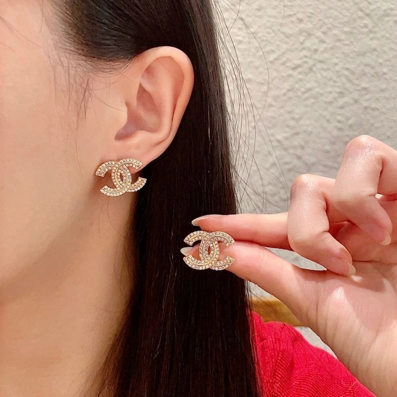 Reliable Chanel Earrings 221385