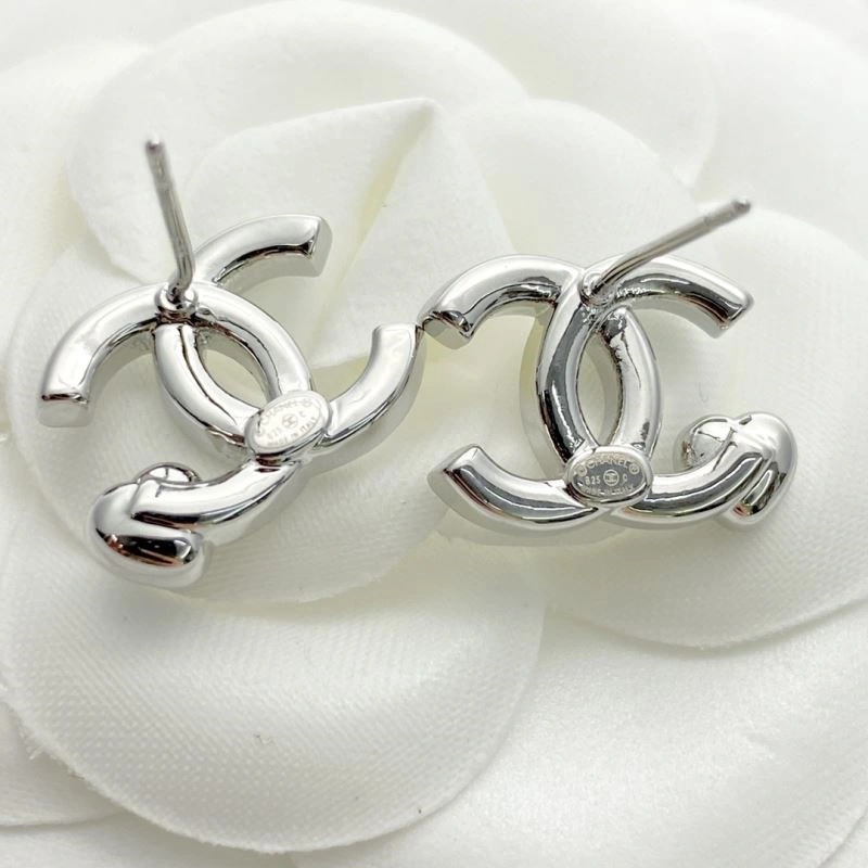 Chanel Earrings SmoothTexture 221384