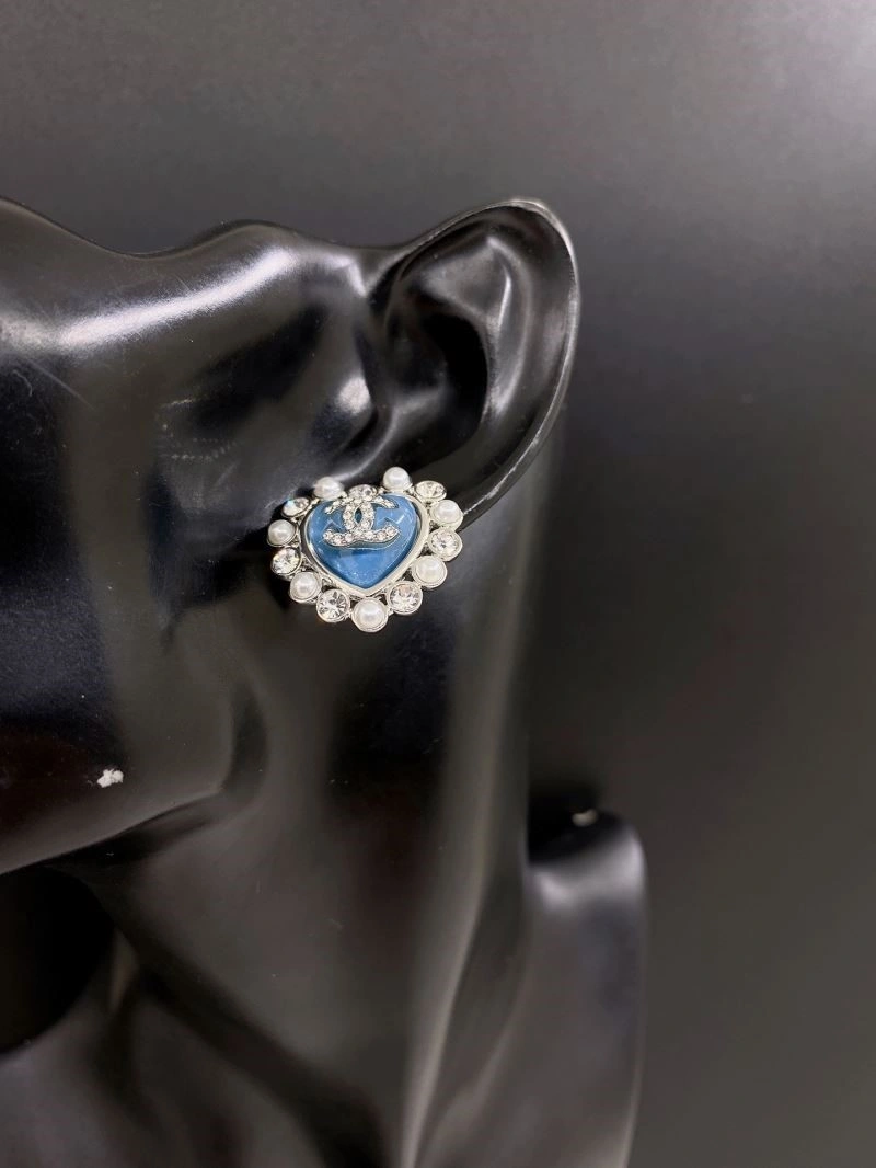 Sleek Chanel Earrings 221346