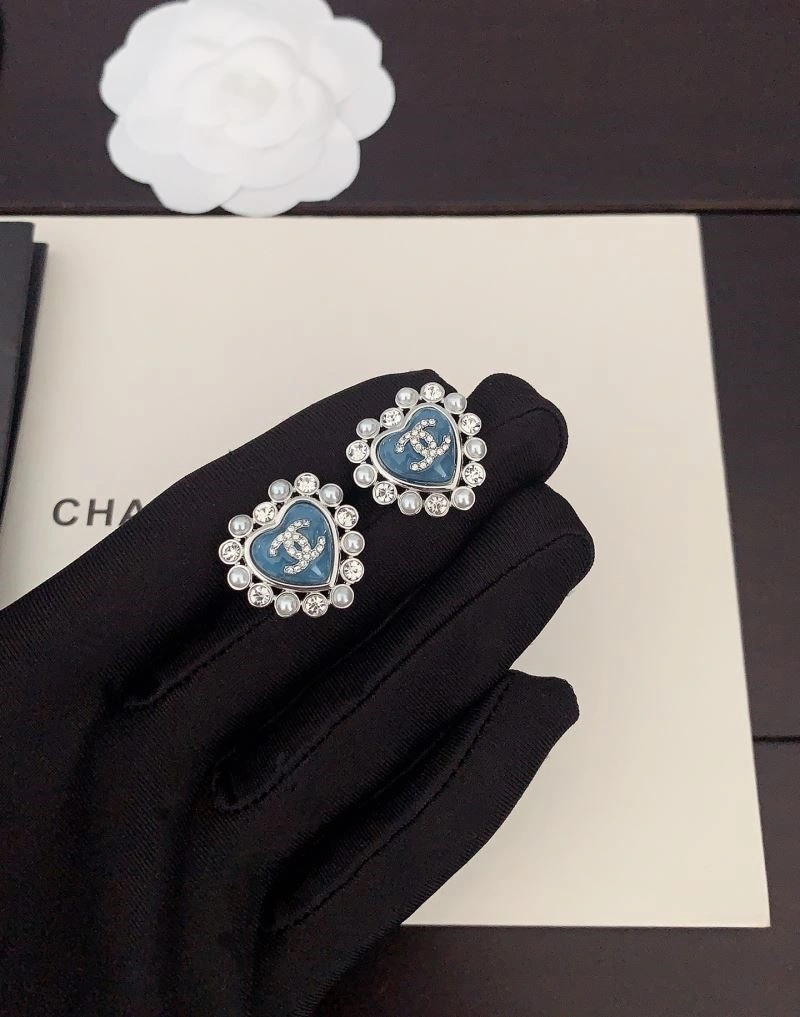Sleek Chanel Earrings 221346