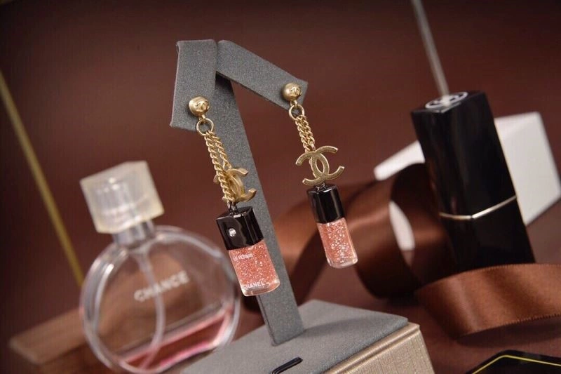 Breathable Chanel Earrings 221337
