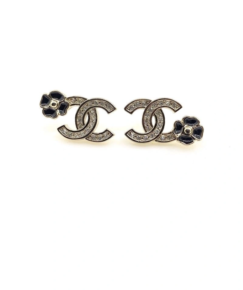 Sleek Chanel Earrings 221331