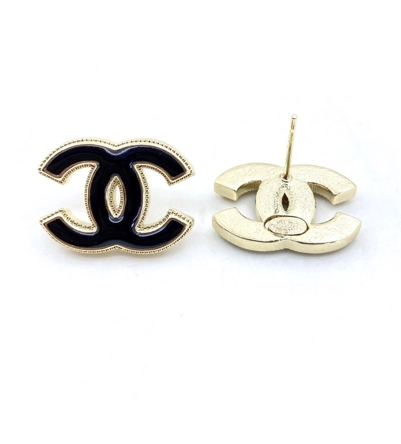 Stylish Chanel Earrings 221318
