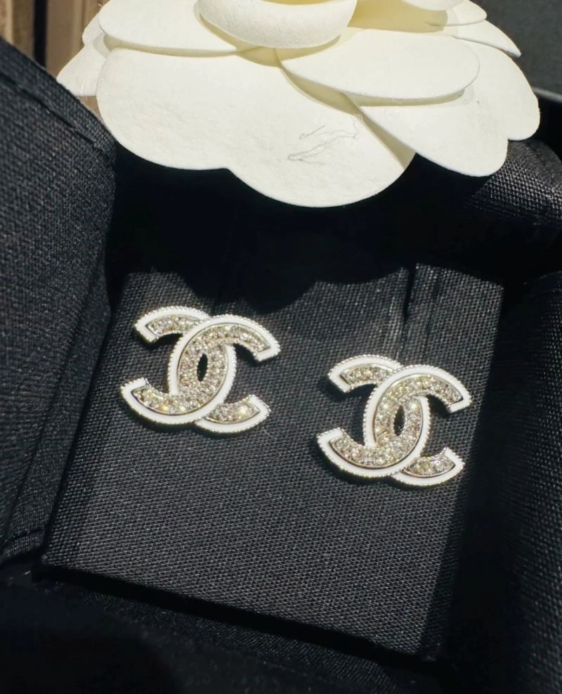 Chanel Earrings Refined 221326