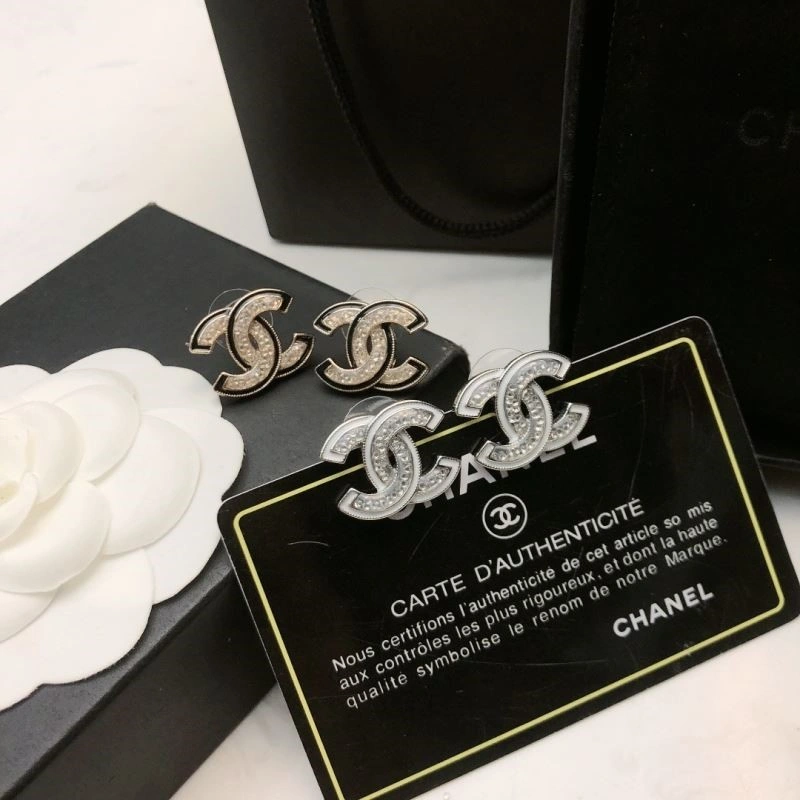 Chanel Earrings Refined 221326