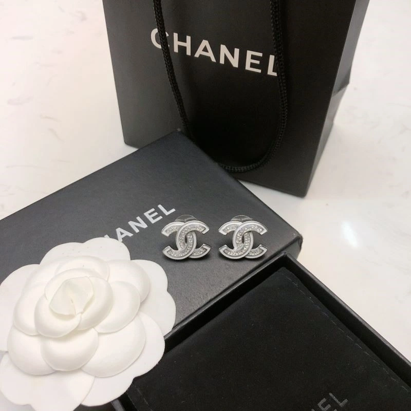 Chanel Earrings Refined 221326