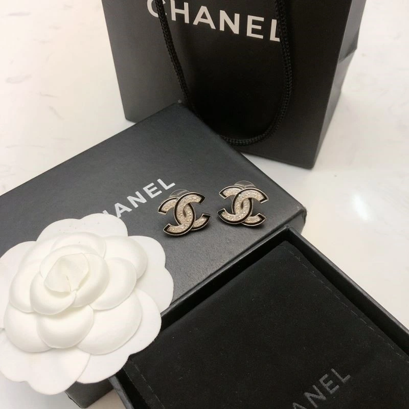 Chanel Earrings Refined 221326