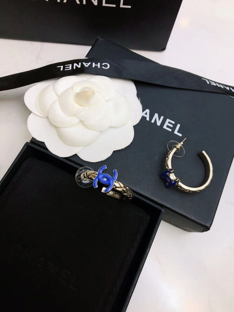 Refined Chanel Earrings 221317